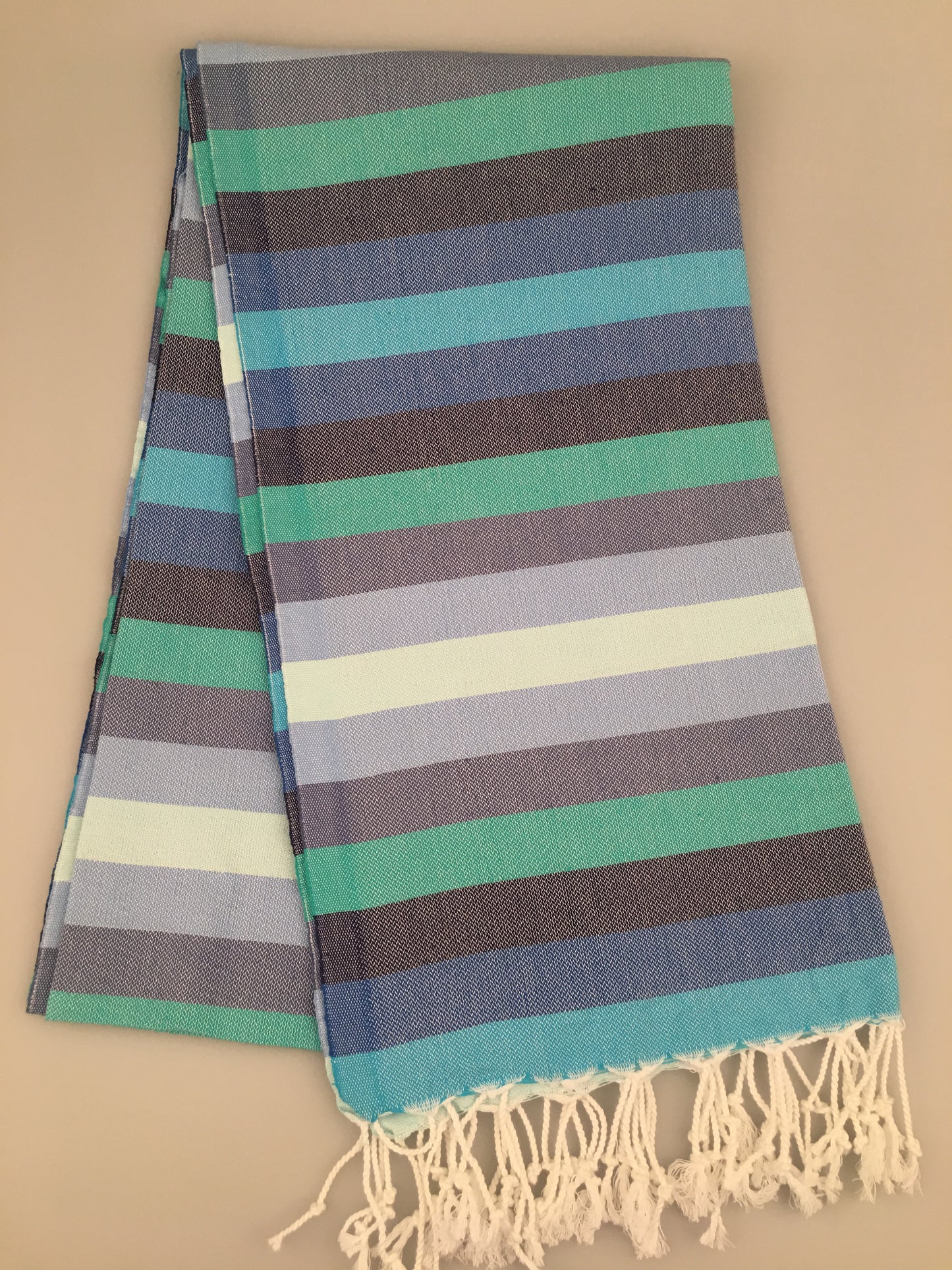 منشفة تركية كادياندا بشتمال (320 جم)